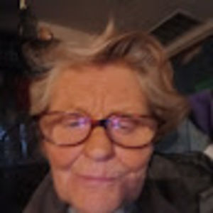 Meet your Posher, Lindalee